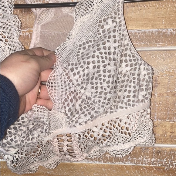 VS bralette - Picture 2 of 3